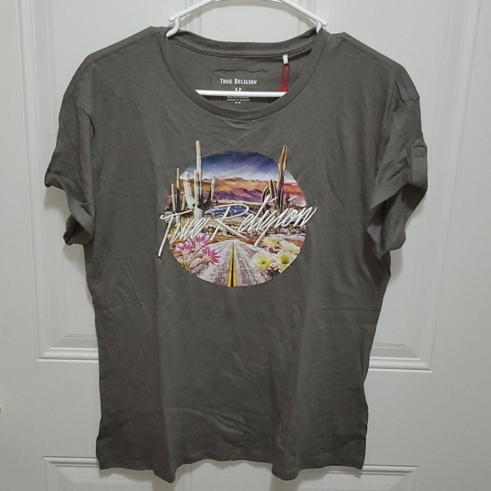 NWT rolled sleeve bf tee